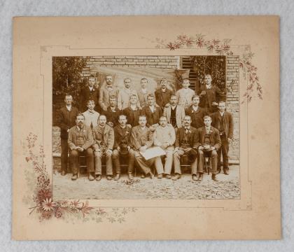 Skupinska slika bralnega društva, okrog 1900. 